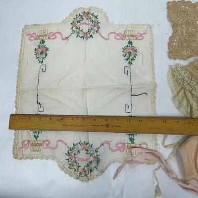 Vintage Textiles Lot = Baby/Doll Bonnets and table decor