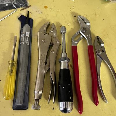 Hand Tools, Craftsman Toolbox, & Hardware (G-MG)