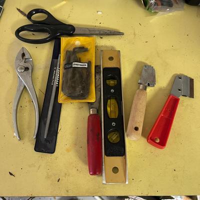 Hand Tools, Craftsman Toolbox, & Hardware (G-MG)