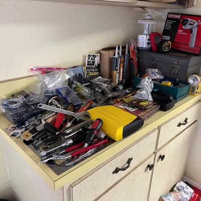 Hand Tools, Craftsman Toolbox, & Hardware (G-MG)