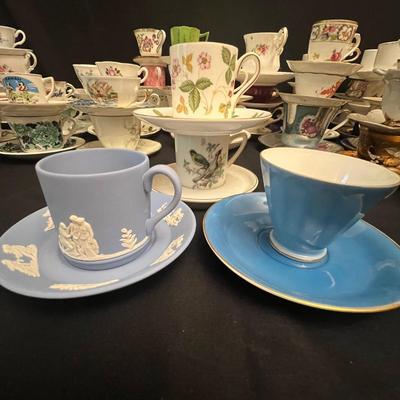 Wedgwood, Lenox, Royal Albert & Many More - Teacups DR-RG)
