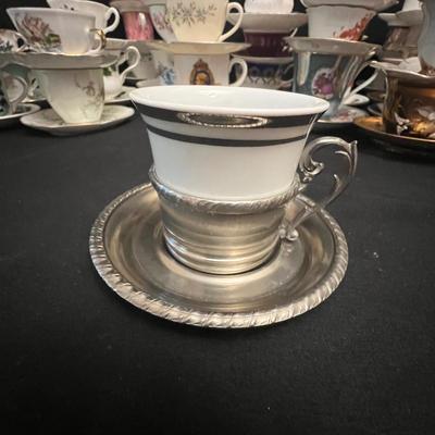 Wedgwood, Lenox, Royal Albert & Many More - Teacups DR-RG)