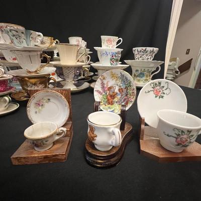 Wedgwood, Lenox, Royal Albert & Many More - Teacups DR-RG)