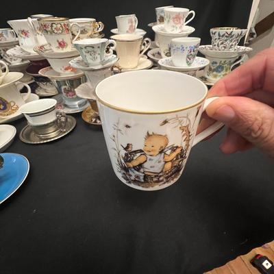 Wedgwood, Lenox, Royal Albert & Many More - Teacups DR-RG)