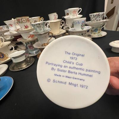 Wedgwood, Lenox, Royal Albert & Many More - Teacups DR-RG)