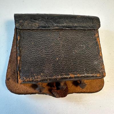 Ecuadorian Cartridge Box. (See description)