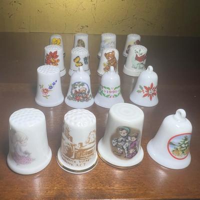 Large Thimble Collection Inc. Wedgwood & More (DR-RG)