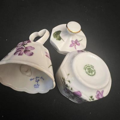 Large Thimble Collection Inc. Wedgwood & More (DR-RG)