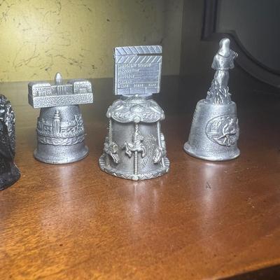 Large Thimble Collection Inc. Wedgwood & More (DR-RG)