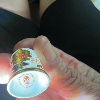 Large Thimble Collection Inc. Wedgwood & More (DR-RG)