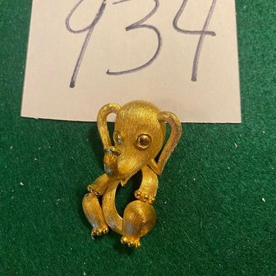 Vintage Elephant Brooch