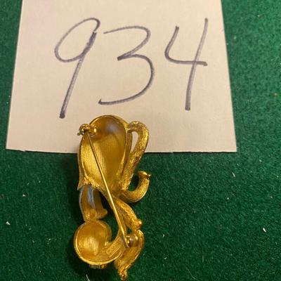 Vintage Elephant Brooch