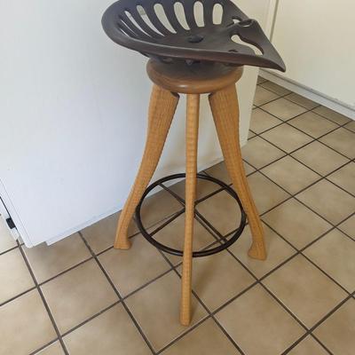 Fine American Arts & Crafts Wood working tractor bar stool or bench
