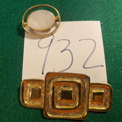 Brooch Lot