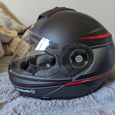 Schuberth C3 PRO riding helmet DOT approved XL 7 5/8" Full Face helmet