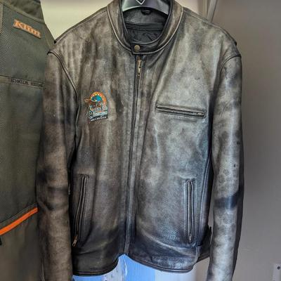 Fox Creek US made Men's Leather Jacket size 48 - XL riding jacket. Distressed leather