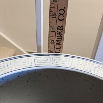 Beautiful Vintage Asian Pot