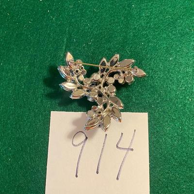 Brooch