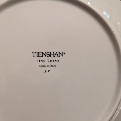 * Place Setting Tienshan Fine China Poinsettia Ribbon
