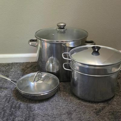 (2) Pots & 1 Skillet all with Lids