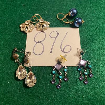 Earring Lot