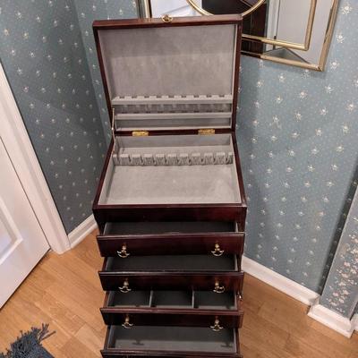 MAHOGANY QUEEN ANNE SILVER WARE CHEST