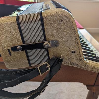 Hohner Twenty-L Accordion