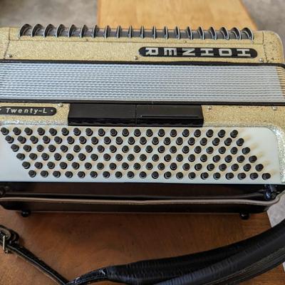 Hohner Twenty-L Accordion