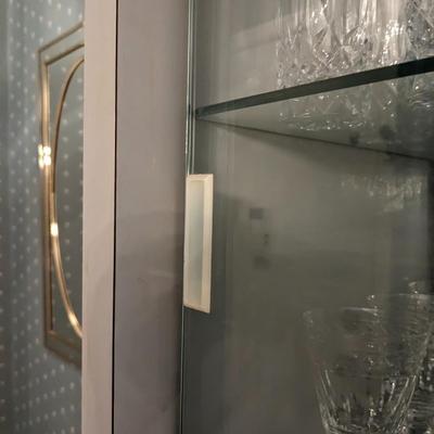 Modern China, Display Cabinet
