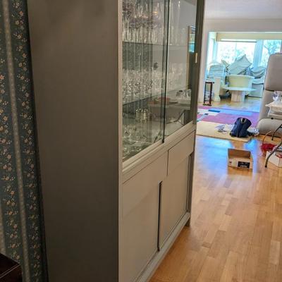 Modern China, Display Cabinet