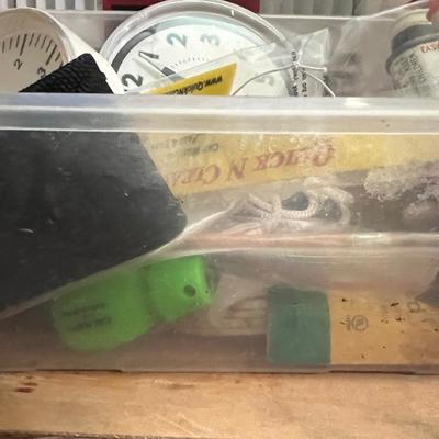 Small tote with Misc (no lid)