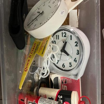 Small tote with Misc (no lid)