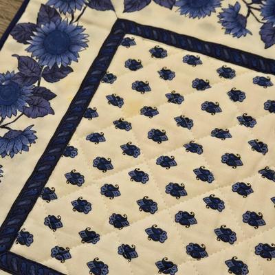 Placemats, Table Clothes, & Napkins
