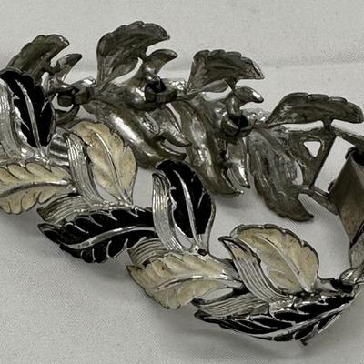 Vintage Black and White enamel leaves bracelet Wide silver tone leaf bracelet Statement leaf link bracelet for woman