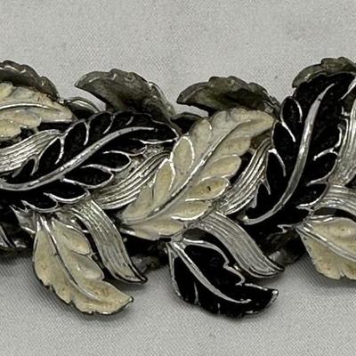 Vintage Black and White enamel leaves bracelet Wide silver tone leaf bracelet Statement leaf link bracelet for woman