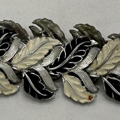 Vintage Black and White enamel leaves bracelet Wide silver tone leaf bracelet Statement leaf link bracelet for woman