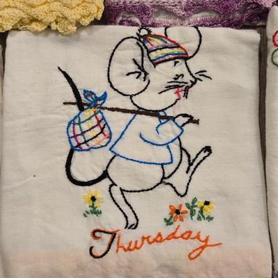 Vintage Mice Kitchen Linens
