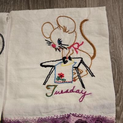 Vintage Mice Kitchen Linens