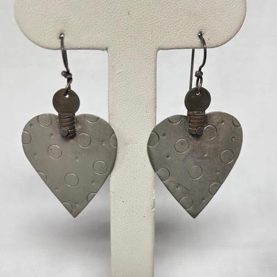 Eight Pairs of Pierced Earrings and Unique 925/750 Hinge Ring (BBC-BB)