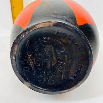 VIntage Native American Indian Vase sign DG 1977 Chickasaw Arts By VQ