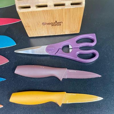 Knife Block with Knives and Scissors