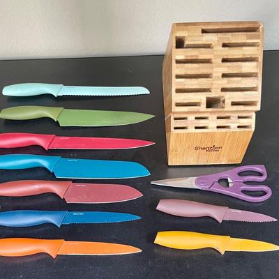Knife Block with Knives and Scissors