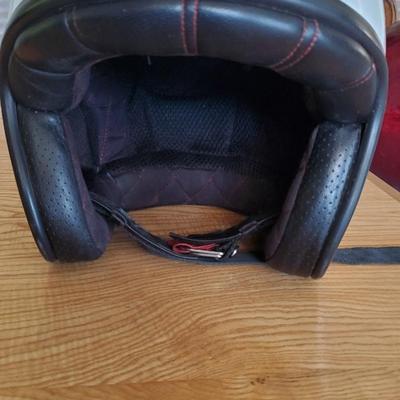 Bell motorcycle riding helmet siz XL DOT approved custom 500 carbon + riding gloves