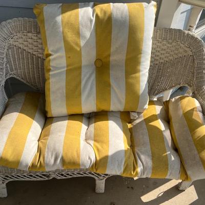White Rattan / Wicker patio set with pillows