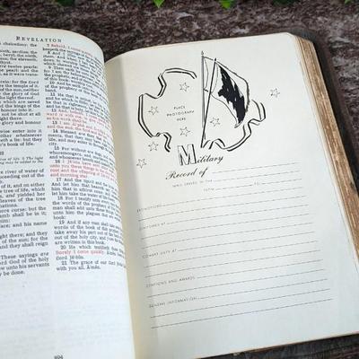 Vintage 1950 The Holy Bible Kings James Version with Illustrations by Celebrated Old Masters