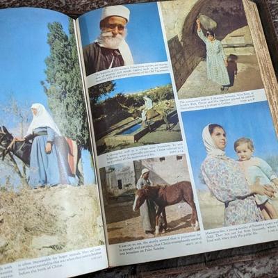 Vintage 1950 The Holy Bible Kings James Version with Illustrations by Celebrated Old Masters