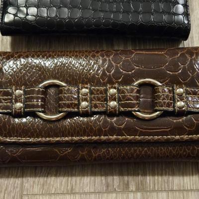 (2) Wallets