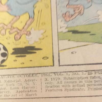 LOT 107 OLD LITTLE DOT COMIC BOOK