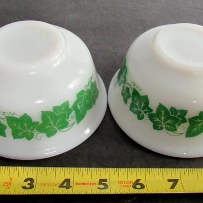 Old Hazel Atlas Ivy Small Bowls