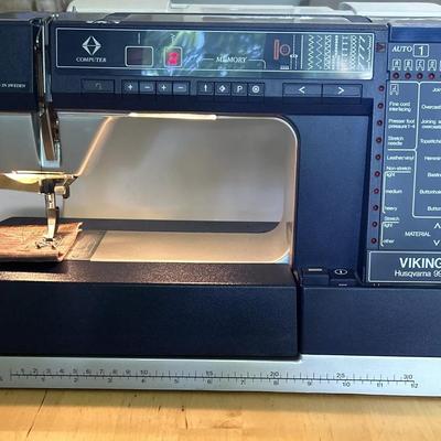 Viking Husqvarna 990 sewing machine - excellent condition